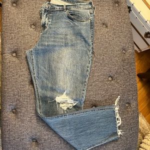 Like new! Old Navy Boyfriend Distressed Jeans, sz 14